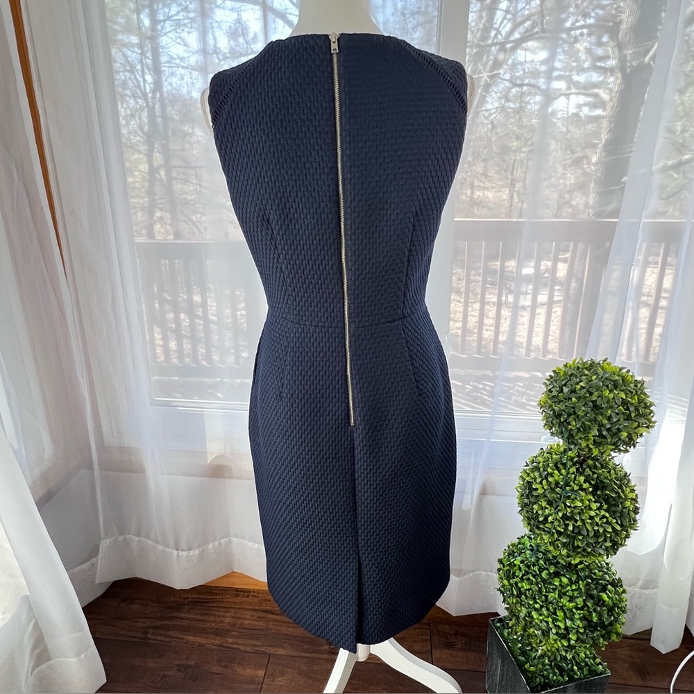 J.CREW Portfolio Dress Navy Blue Textured Sheath Size 6 - Picture 5 of 14